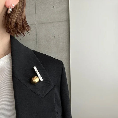 chocolat brooch / bar